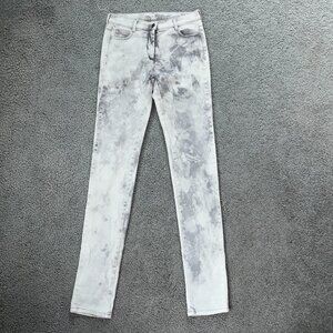 Maison Martin Margiela Women's Skinny Tie-Dye Jeans in White and Gray Wash